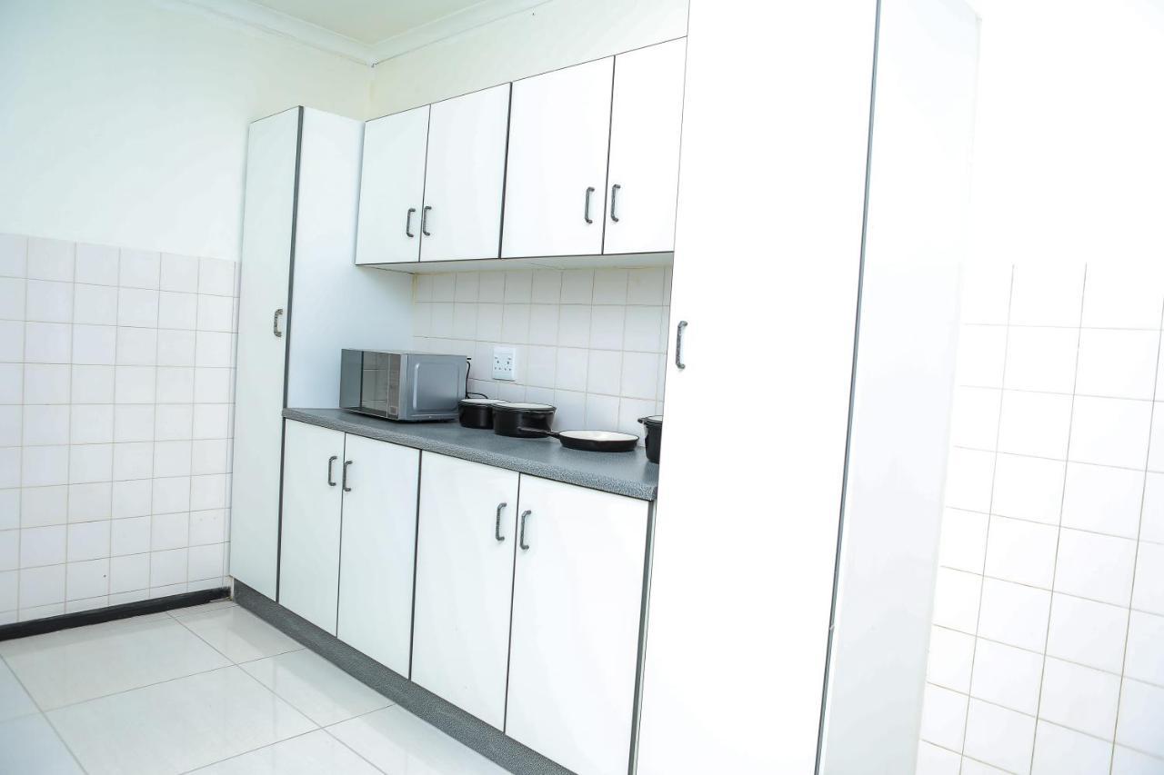 Delux Guesthouse Volksrust Luaran gambar
