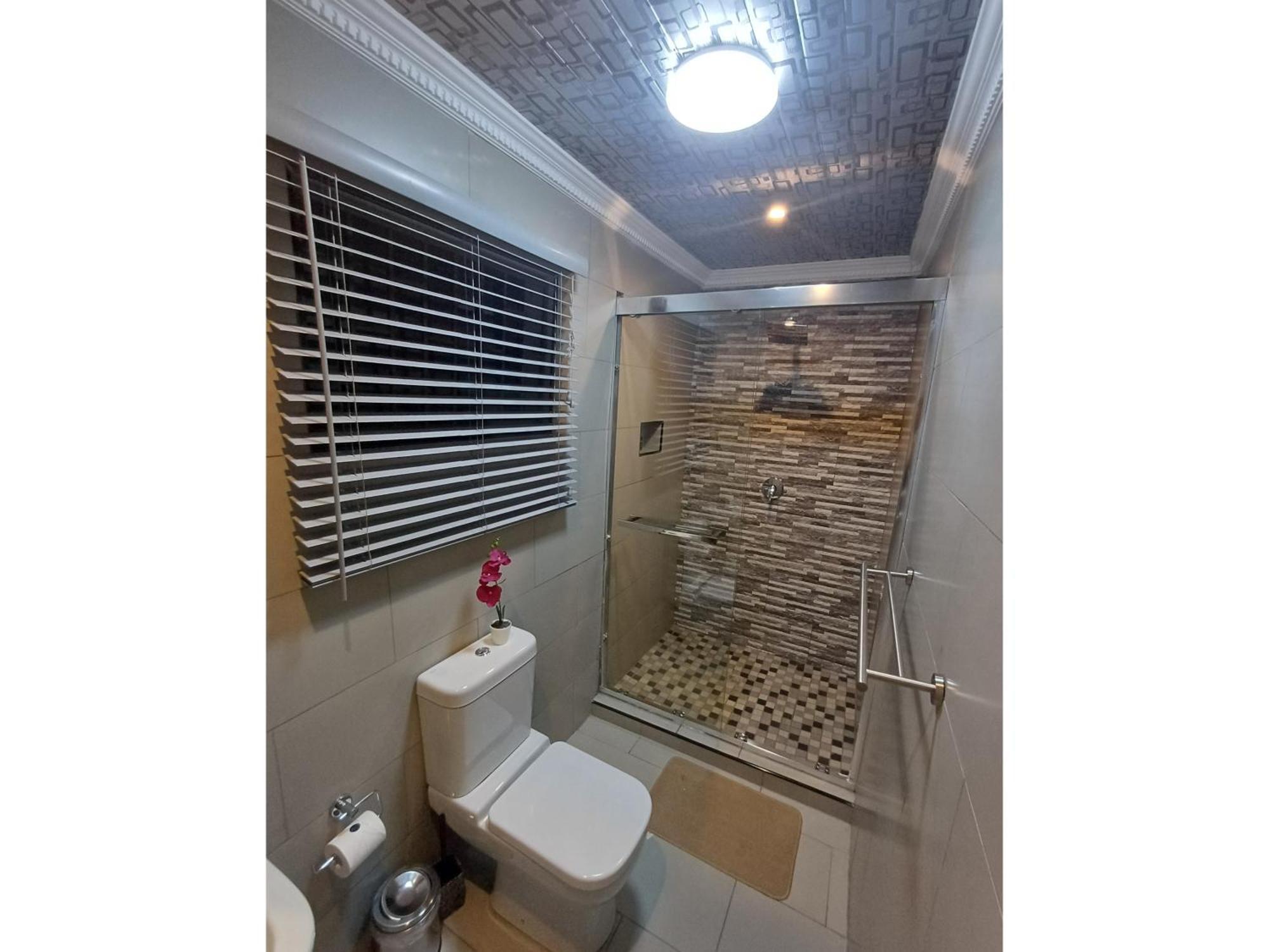 Delux Guesthouse Volksrust Luaran gambar